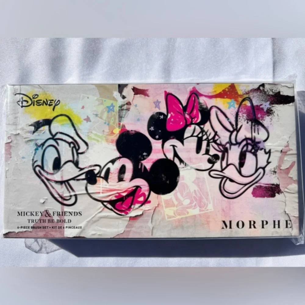 NIB SEALED Morphe Mickey & Friends truth be bold 6 piece‎ makeup brush set